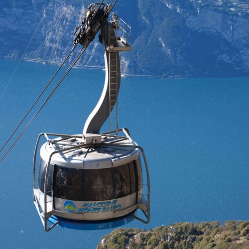 Picture of the cable car Monte Baldo Malcesine